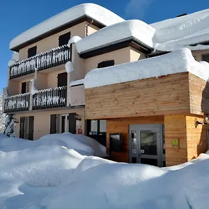 2* Hotel Logis Le Griou